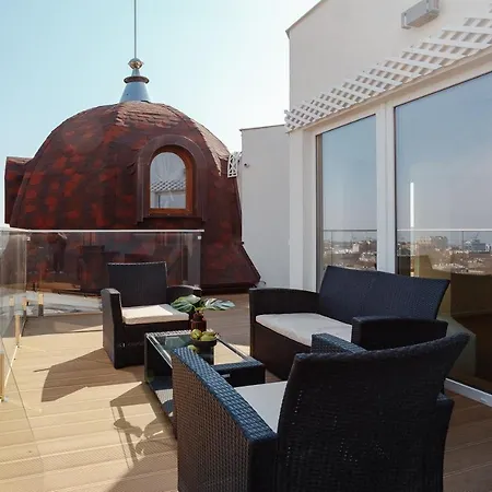 Royal Sky Penthouse * Odessa