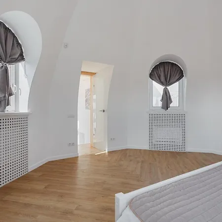 Royal Sky Penthouse Odessa