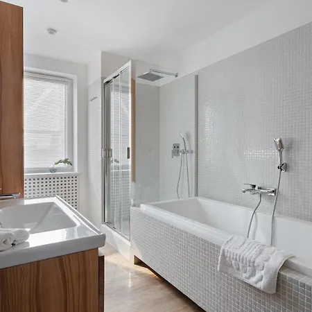 Royal Sky Penthouse Odessa