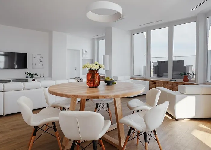 Апартаменти Royal Sky Penthouse *