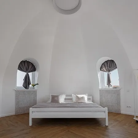 Royal Sky Penthouse *