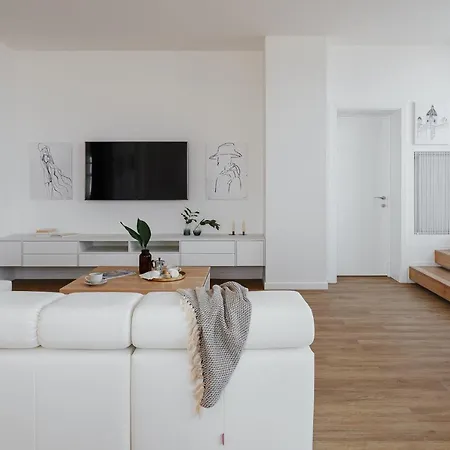 Апартаменты Royal Sky Penthouse